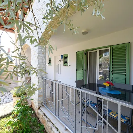 Apartment Graceful In Nature Poreč